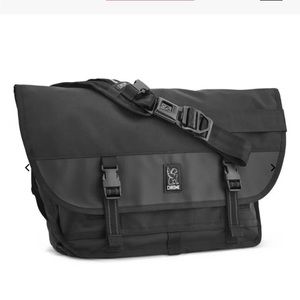 Chrome Night Citizen Messenger Bag (24L)